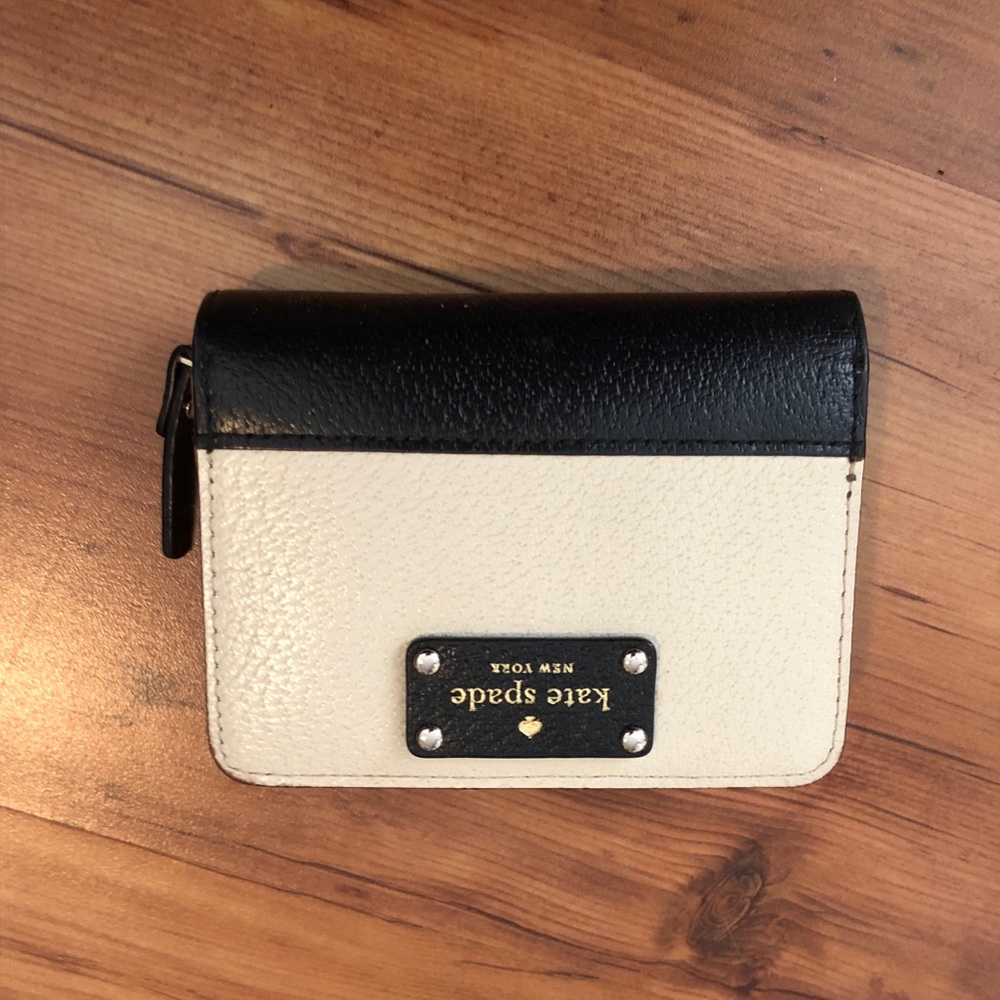 Kate Spade wallet - small